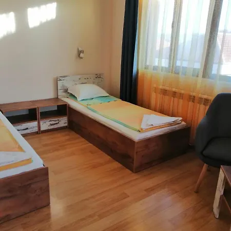 Gasthuis дом апостолови 4*