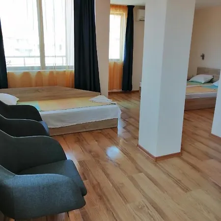 дом апостолови Guest house