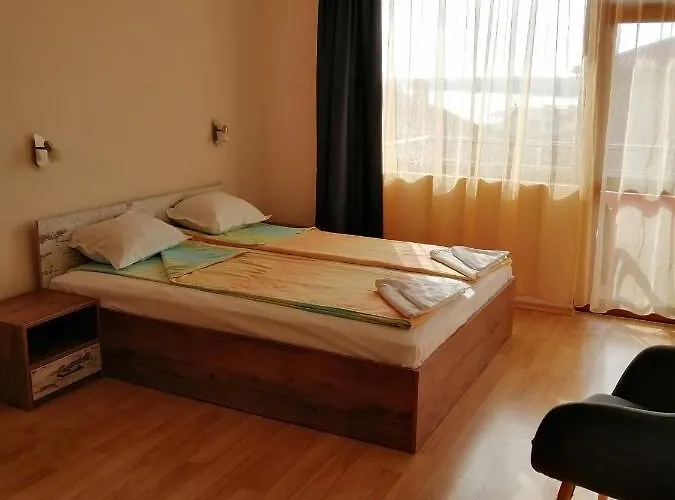 招待所 дом апостолови 索佐波尔